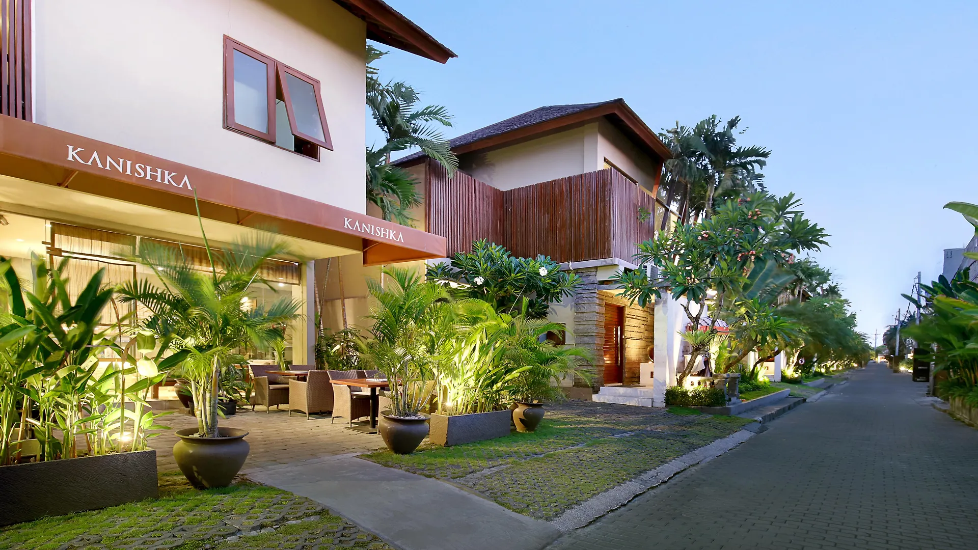 Kanishka Villas Семиньяк
